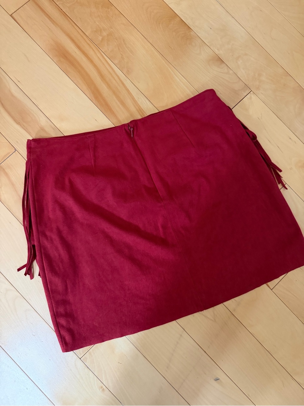 Forever 21 Burgundy Faux Suede Fringe Mini Skirt Womens Medium Western Boho - Picture 3 of 7